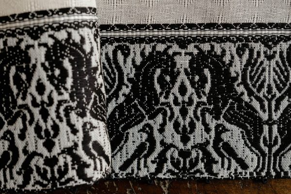 Table runner linen blend ivory black "Unicorn" - Linen blend, Table runners